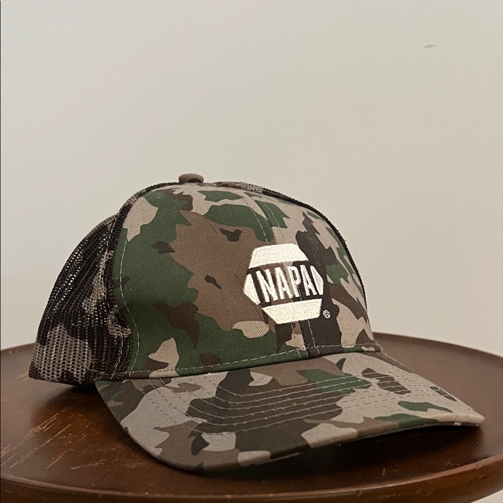 Napa men’s camouflage snap back baseball hat